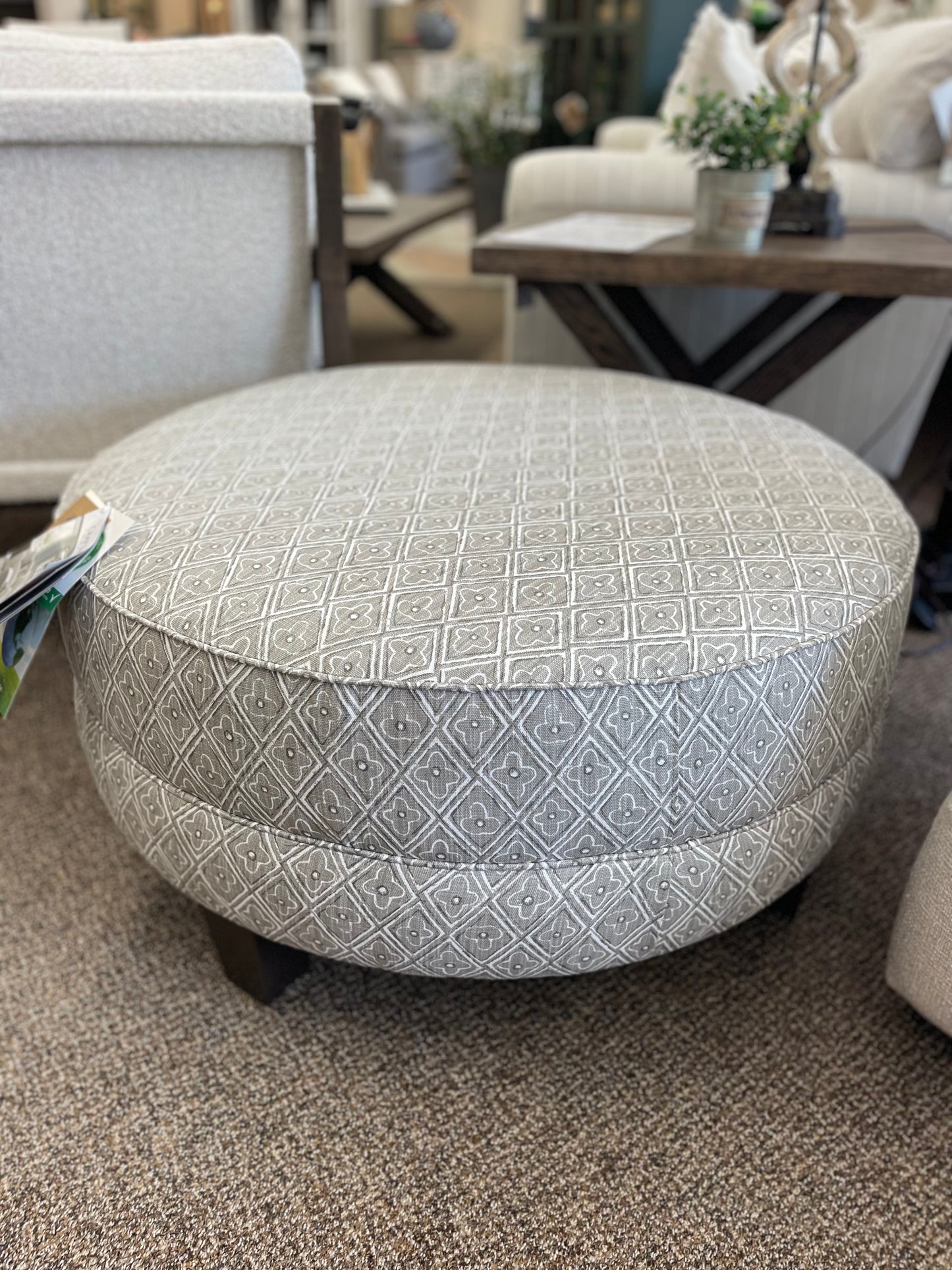 Oona 41 Small Round Ottoman